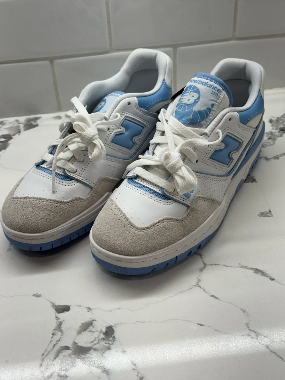 New Balance 550 White Blue Haze Sneakers Women’s 8.5 Men’s 7 BB550LSB UNC Retro